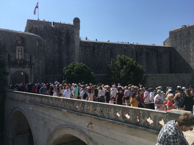 Dubrovnik Private Tour - These are the crowds we're going to avoid :)