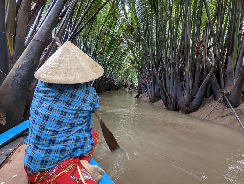 Ho Chi Minh Private Tour - lovely sampan boat ride