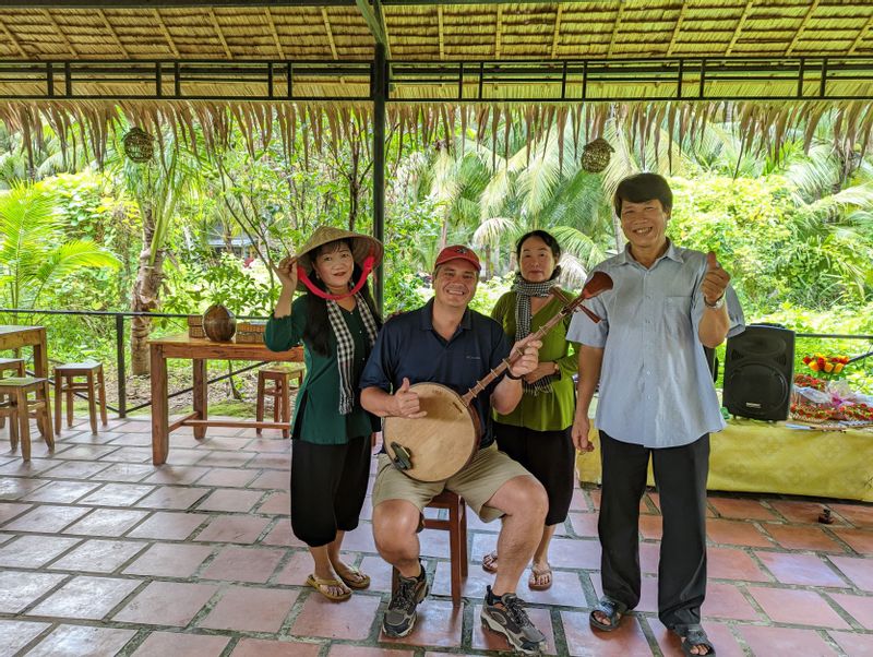 Ho Chi Minh Private Tour - enjoy local traditional music