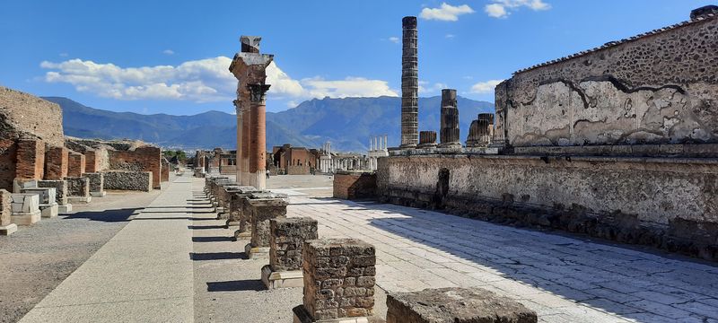 Pompeii Private Tour - Temple of Jupiter