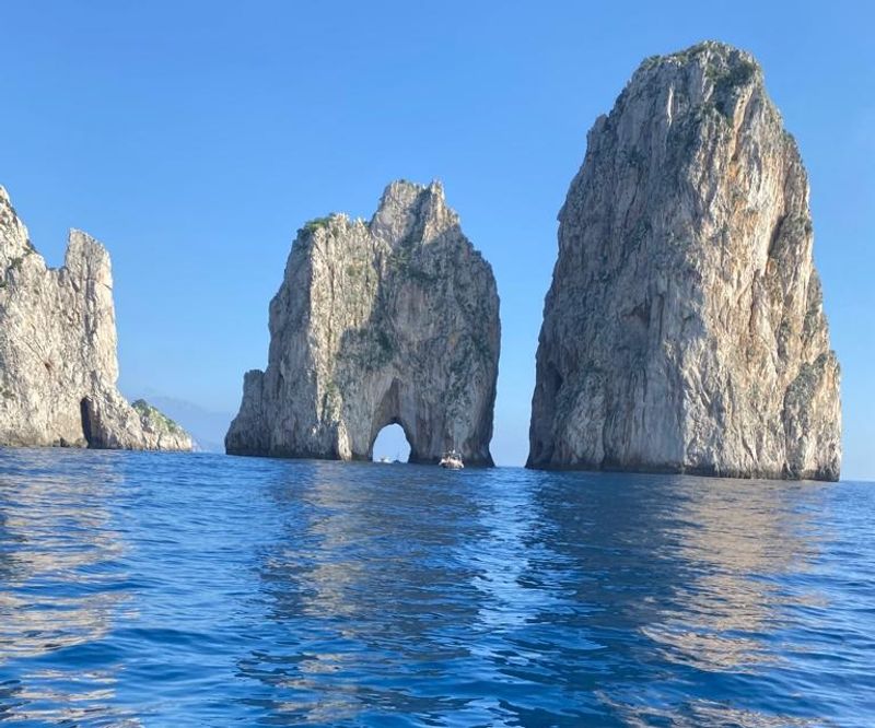 Capri Private Tour - The magnificent Faraglioni