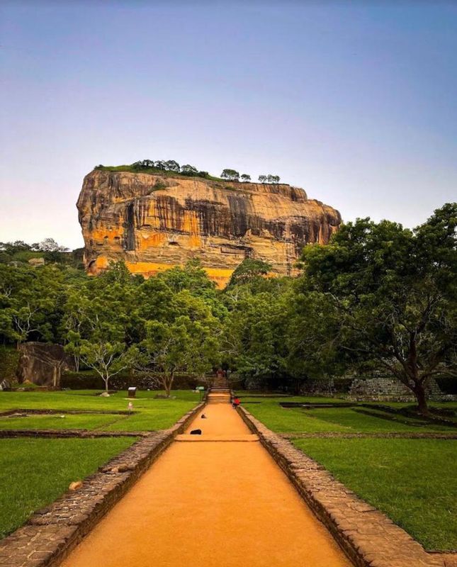 Colombo Private Tour - Sigiriya