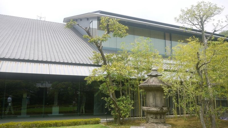 Tokyo Private Tour - Nezu Museum