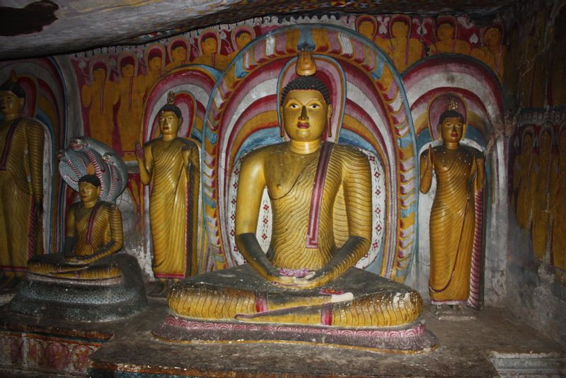 Colombo Private Tour - Cave Temple, Dambulla