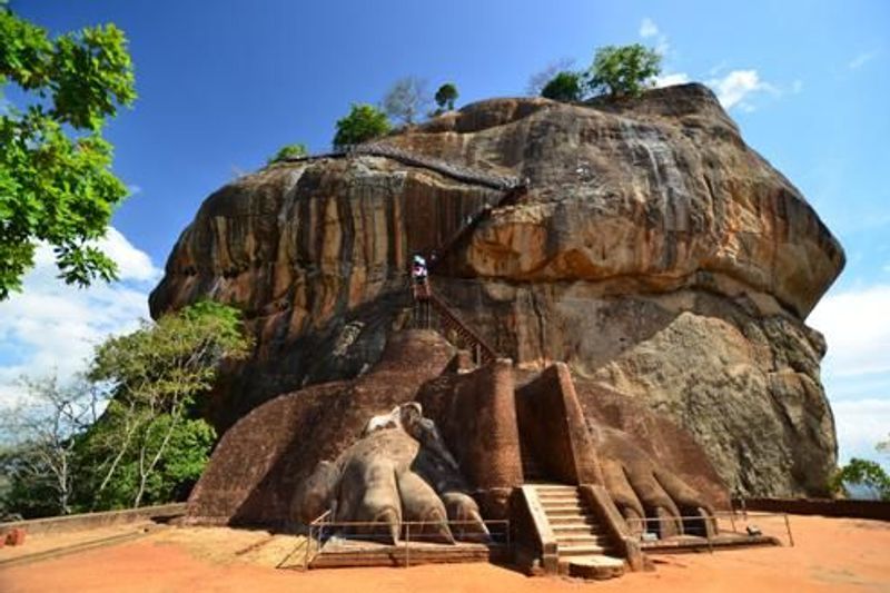 Colombo Private Tour - Rock Fortress, Sigiriya