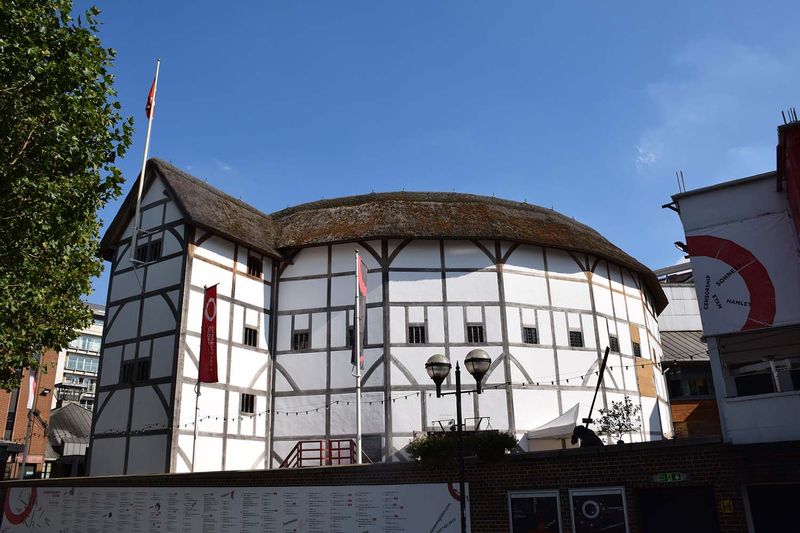 London Private Tour - Shakespeare's Globe