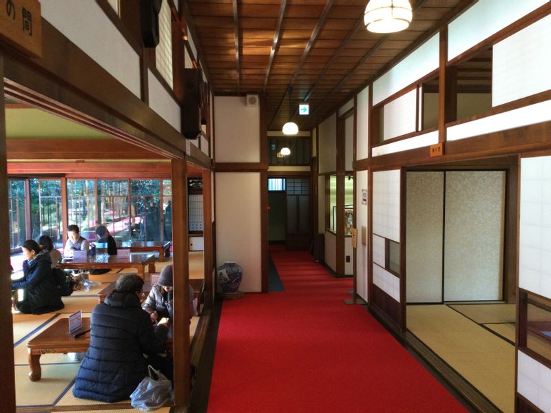 Tokyo Private Tour - You can have a cup of Japanese green tea in the Yamamoto-tei tea room if you’d like.