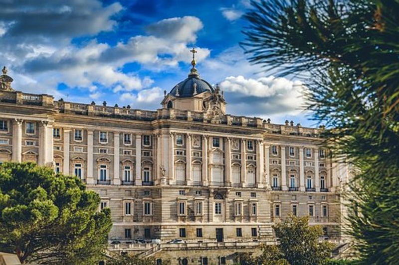 Madrid Private Tour - NORTHERN FACADE