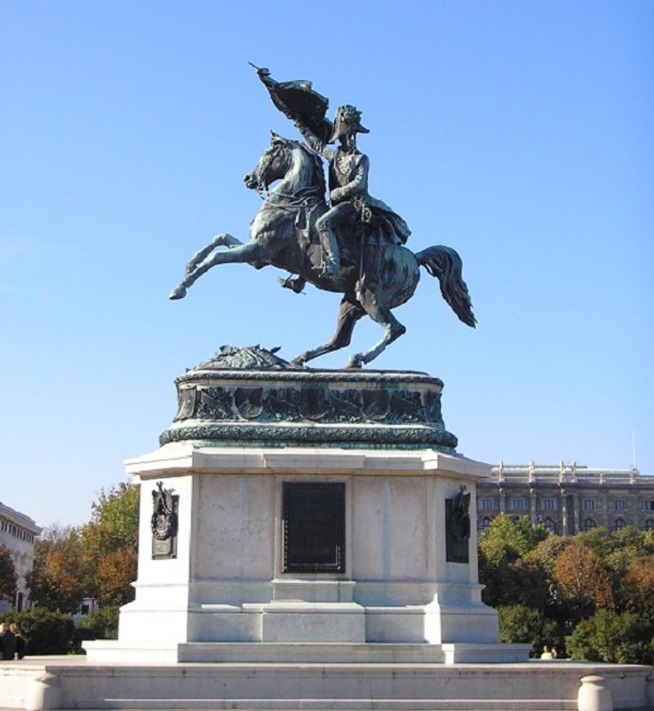 Vienna Private Tour - Heroes Square