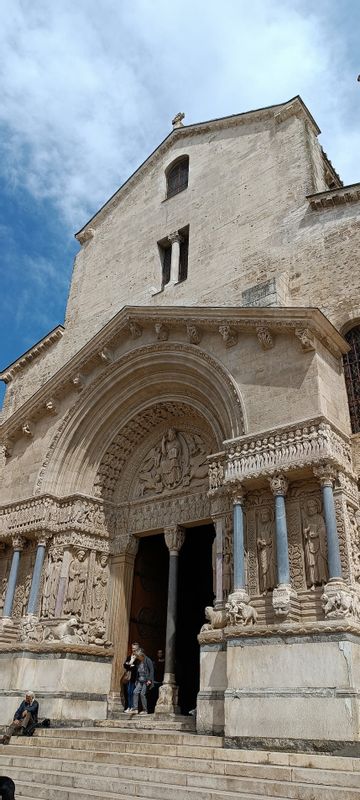 Aix en Provence Private Tour - Ste Trophime Arles