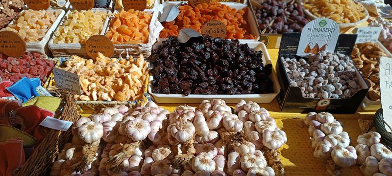 Aix en Provence Private Tour - Market