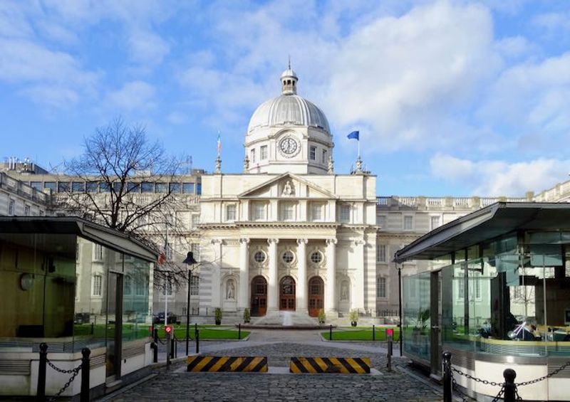 Dublin Private Tour - Government Buildings