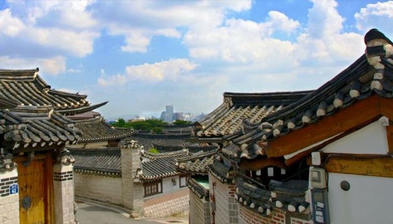 Seoul Private Tour - Bukchon Hanok Alleys