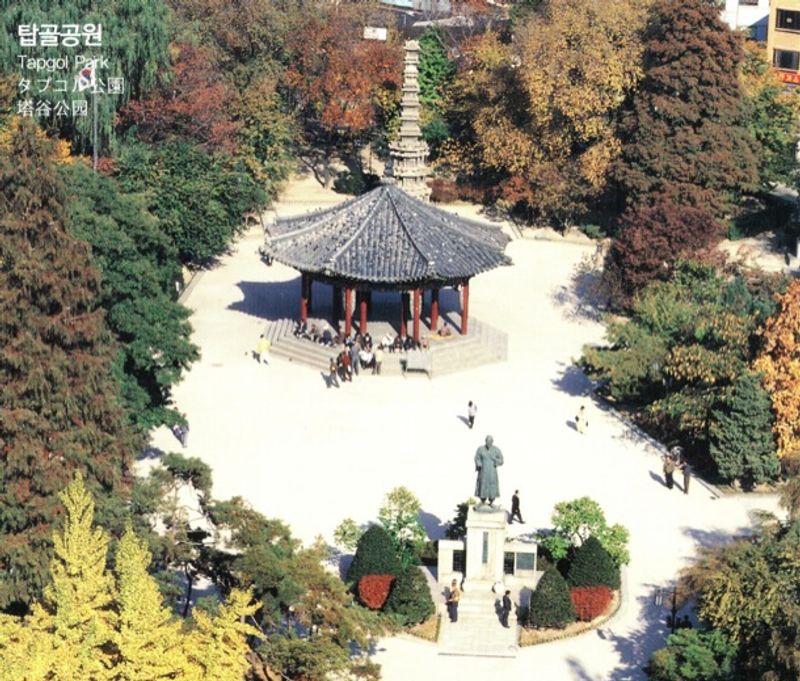 Seoul Private Tour - Tap-gol Historic Park