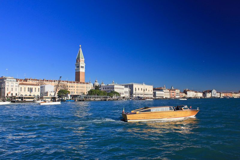 Venice Private Tour - Private water taxi 