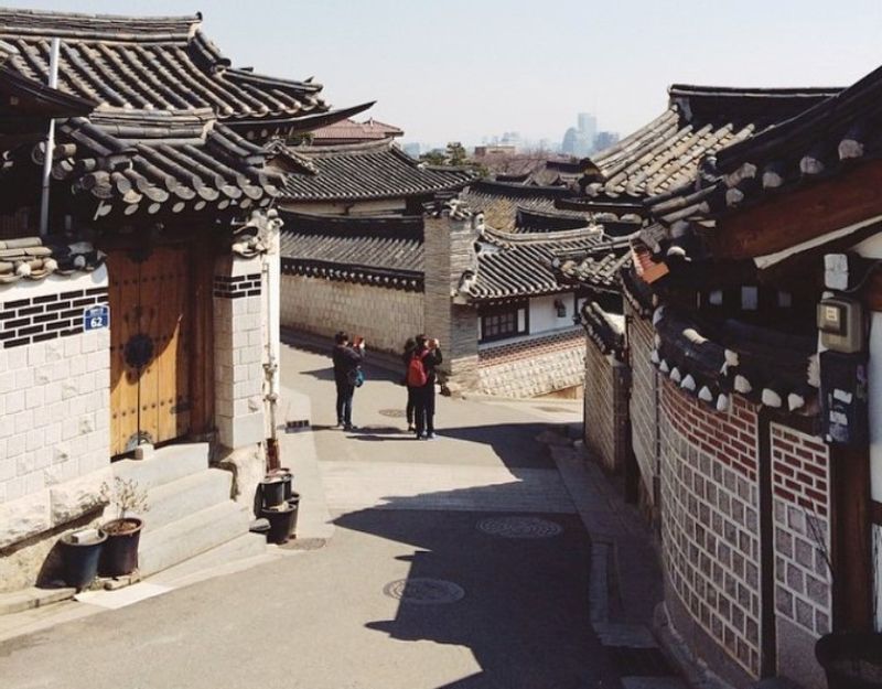 Seoul Private Tour - Bukchon Hanok Village traditional-houses alleyway