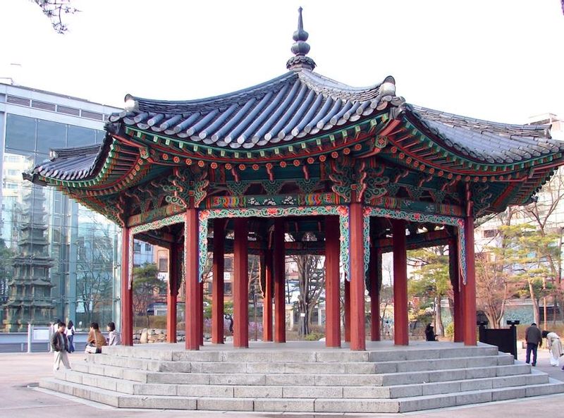 Seoul Private Tour - Tapgol Gongwon / Pagoda Park Pavilion, with the famous medieval pagoda behind-left