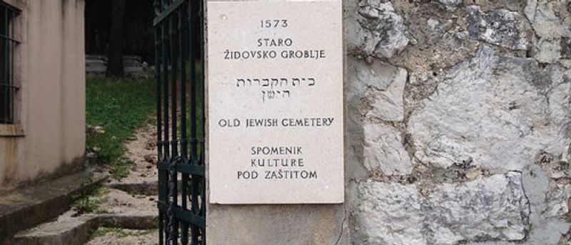Split Private Tour - Jewish cemetery entrance