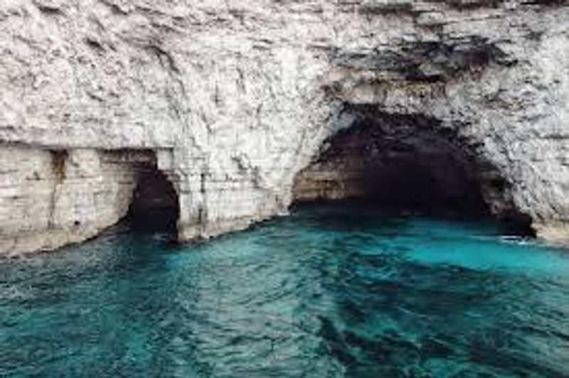 Malta Private Tour - Comino Caves