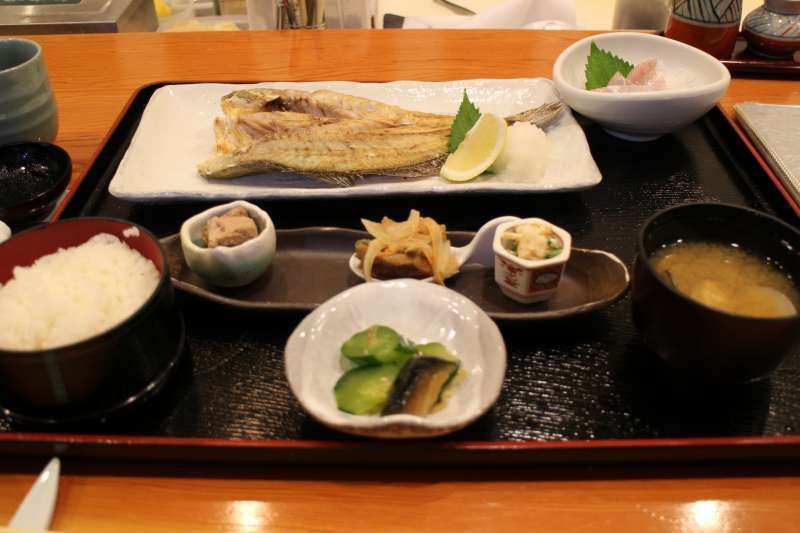 Ibaraki Private Tour - Sea food lunch in a Japanese restaurant