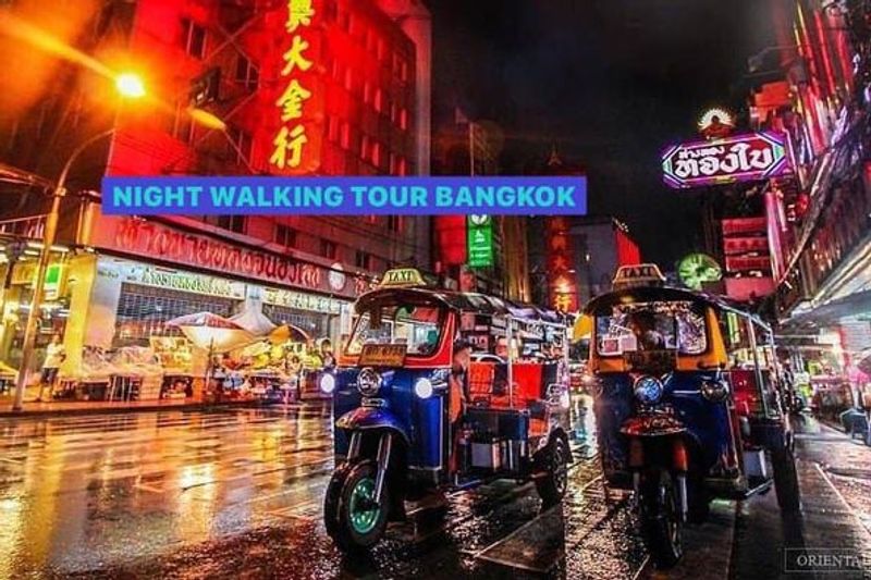 bangkok night walking tour