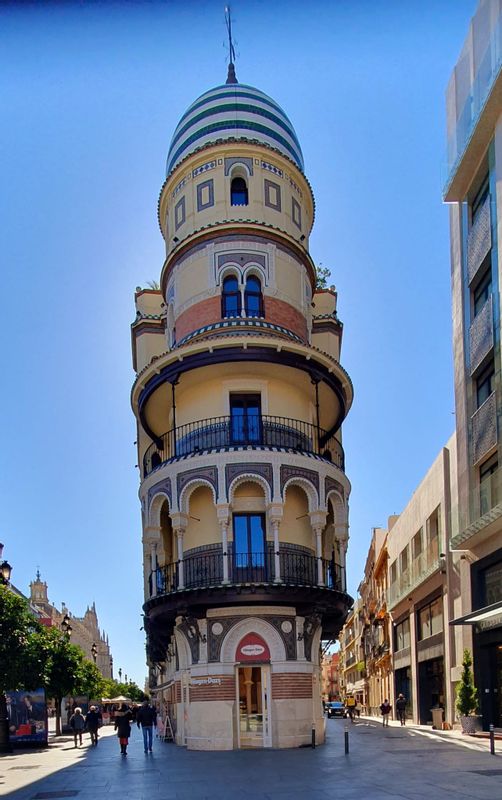 Seville Private Tour - One beautiful building with a very special style of architecture :-)