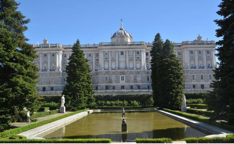 Madrid Private Tour - Sabatini´s Garden