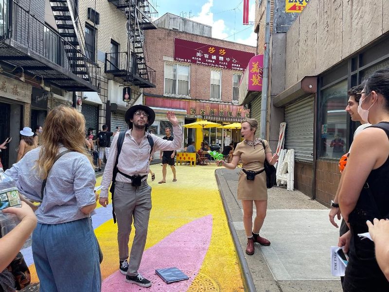 New York Private Tour - A betrayal at the Bloody Angle in Chinatown! What's going to happen next? 