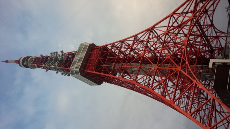 Tokyo Private Tour - Tokyo Tower has been the landmark of Tokyo over 60 years.  You can enjoy a panoramic view of whole Tokyo at 150 meter-high observatory.