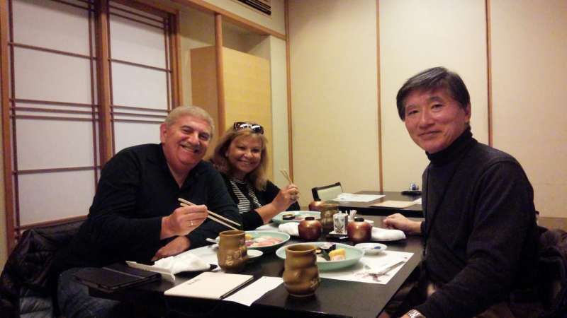 Tokyo Private Tour - Fabulous sushi lunch is available at Asakusa or Tsukiji fish market.