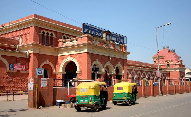 Agra Private Tour - Agra Fort Railway Station