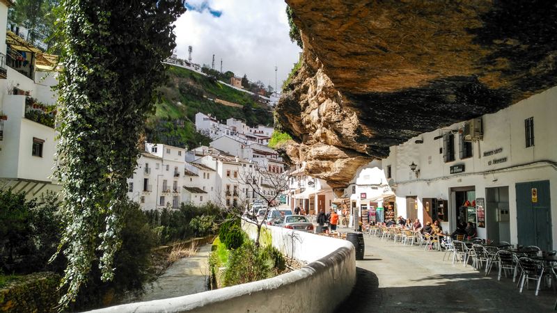 Cordoba Private Tour - Setenil de las Bodegas: one of the white villages we can include in the customized tour