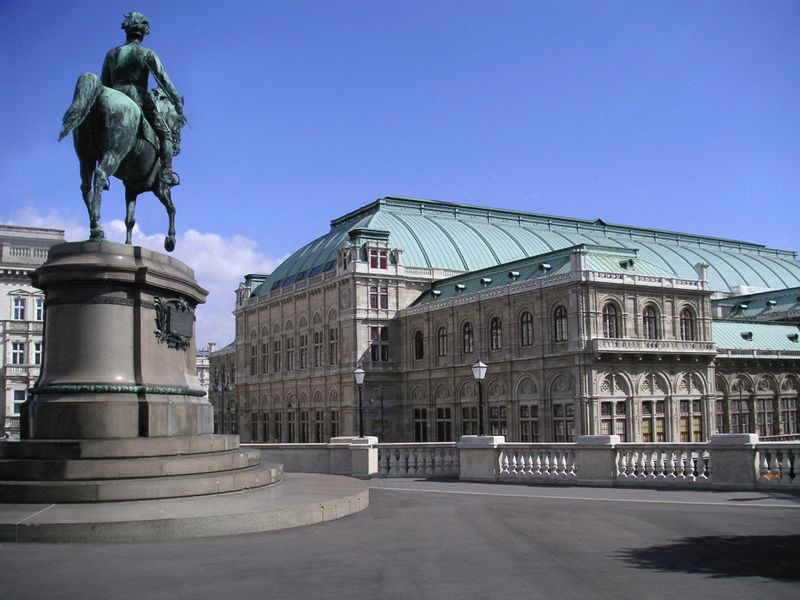 Vienna Private Tour - Meeting Point: Albertina Terrasse. Arrival by escalator or elevator