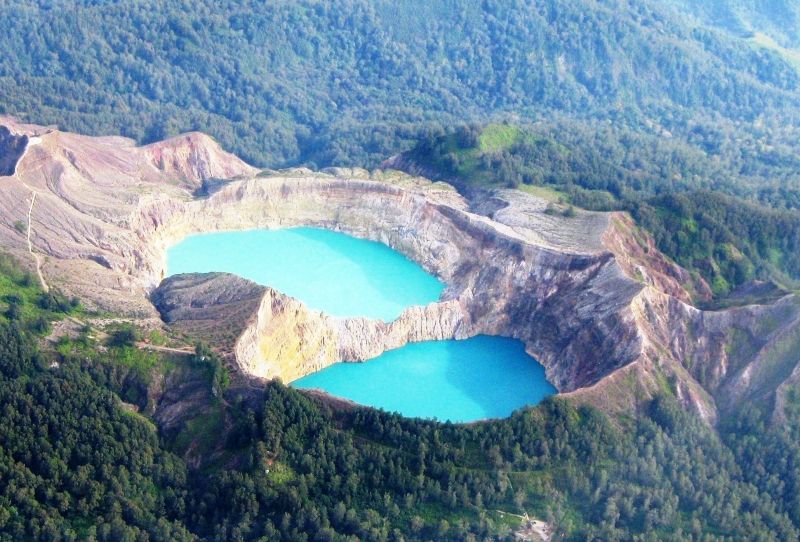 East Nusa Tenggara Private Tour - Kelimutu from the air