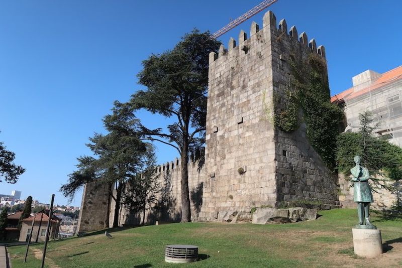 Porto Private Tour - Fernandine Wall