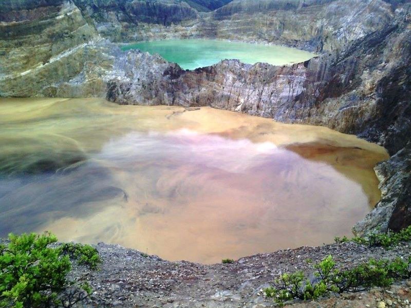 East Nusa Tenggara Private Tour - Kelimutu lake when it changes color