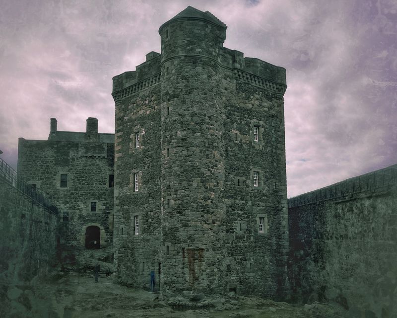 Edinburgh Private Tour - Blackness Castle