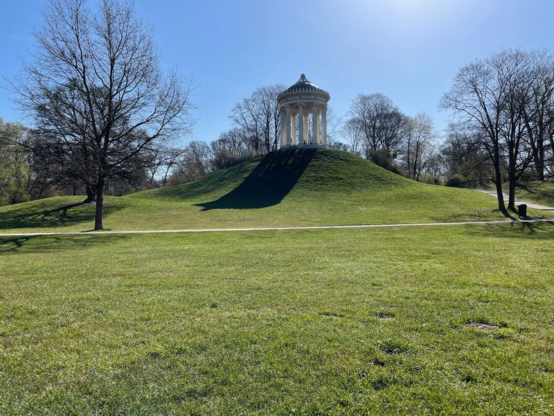 Munich Private Tour - Englischer Garten