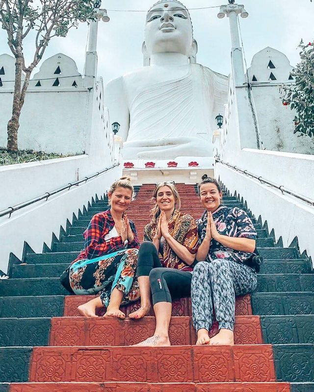 Colombo Private Tour - Bahirawa Kanda temple