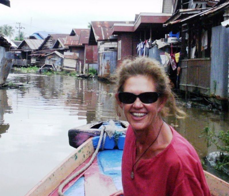 South Kalimantan Private Tour - Houses beside the river 