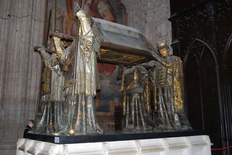 Seville Private Tour - Cathedral of Seville. Tomb of Christopher Columbus.