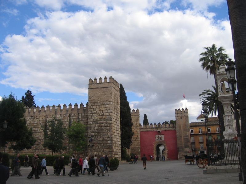 Seville Private Tour - Real Alcázar. Lion gate.