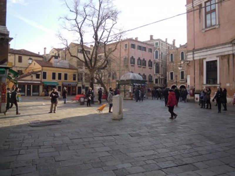 Venice Private Tour - Campo Santi Apostoli