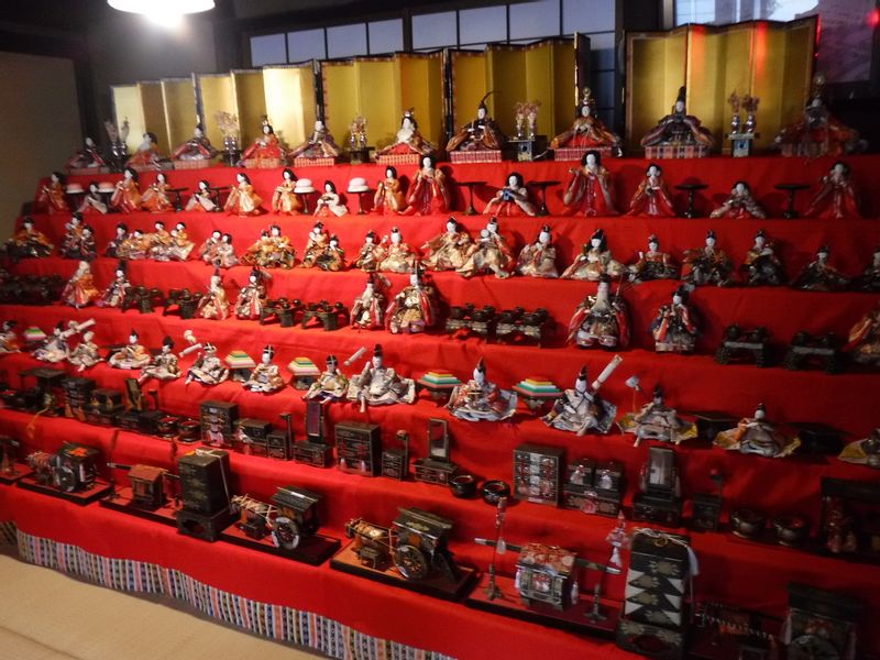 Nagano Private Tour - Hina dolls displayed here and there in March