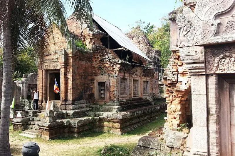 Phnom Penh Private Tour - null