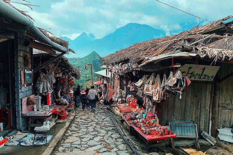 Hanoi Private Tour - Sapa Cat Cat check in selfie point