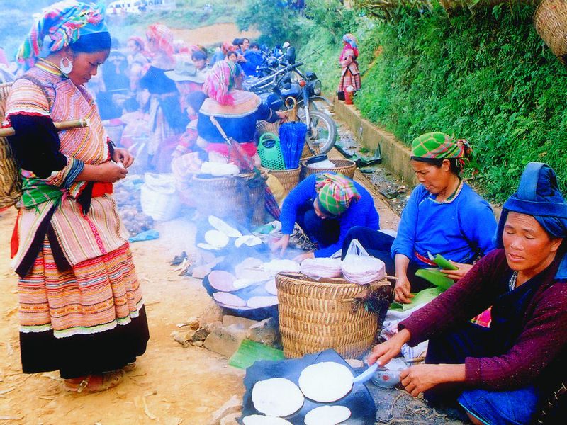 Hanoi Private Tour - Sapa town village