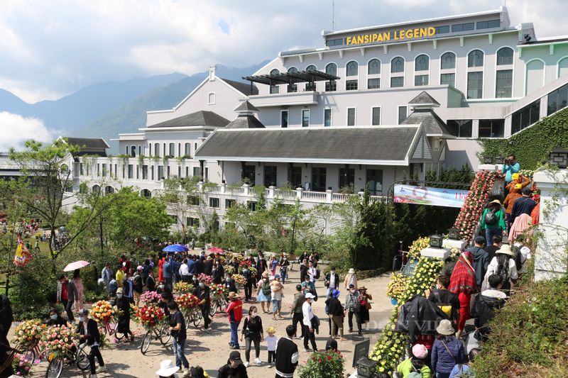 Hanoi Private Tour - Cable Car to the Fanxipang Mountain