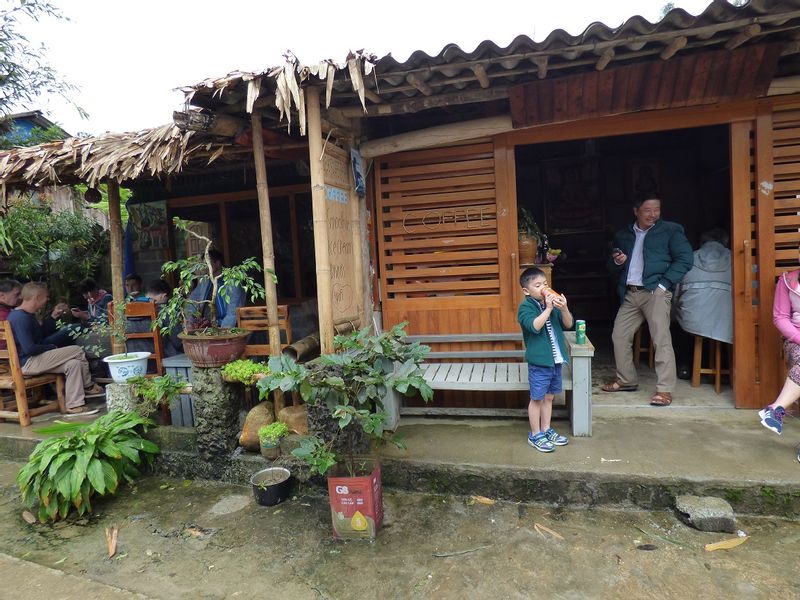 Hanoi Private Tour - coffee shop in Cat Cat Village