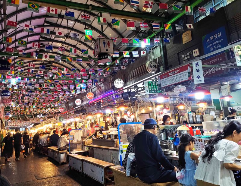 Seoul Private Tour - Gwangjang market